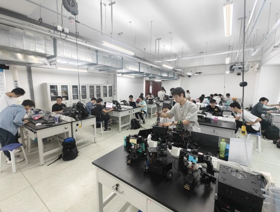 北京理工大學(xué)-機(jī)械與車輛學(xué)院